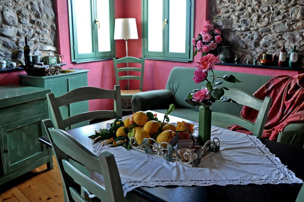 Villa Cà dei Conti à San Bartolomeo Al Mare Chambre photo