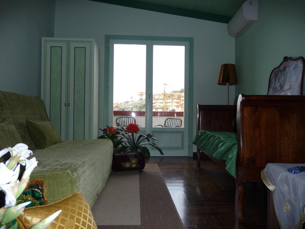 Villa Cà dei Conti à San Bartolomeo Al Mare Chambre photo